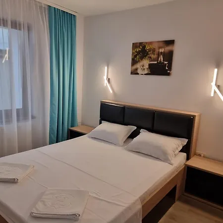 Eforooms - Si Moderne Aproape De Plaja Penzion