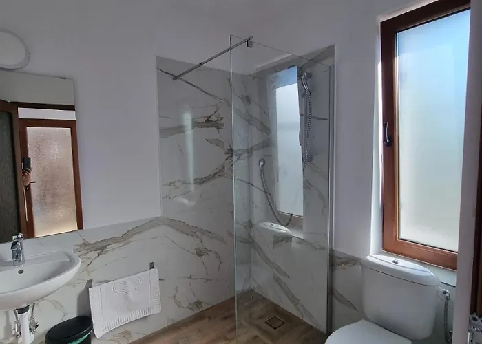 Vendégház Eforooms - Si Moderne Aproape De Plaja 4*