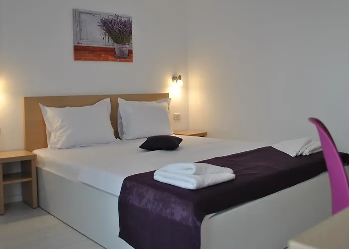 Eforooms - Si Moderne Aproape De Plaja Vendégház 4*