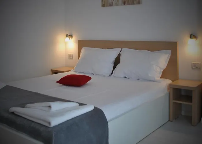 Eforooms - Si Moderne Aproape De Plaja 4*