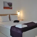 Eforooms - Si Moderne Aproape De Plaja Gasthof 4*