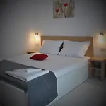 Eforooms - Si Moderne Aproape De Plaja 4*