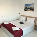 Eforooms - Si Moderne Aproape De Plaja 4*