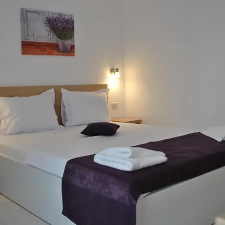 Eforooms - Si Moderne Aproape De Plaja Pensjonat 4*